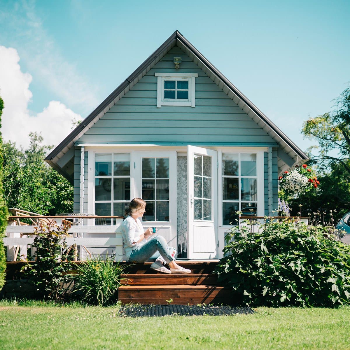 Cute Shed Large Windows Woman Porch